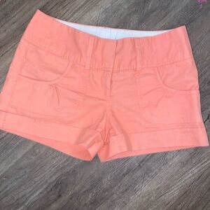 Maurices Women 3/4 Chino Shorts Coral Summer pleated Pockets like new
